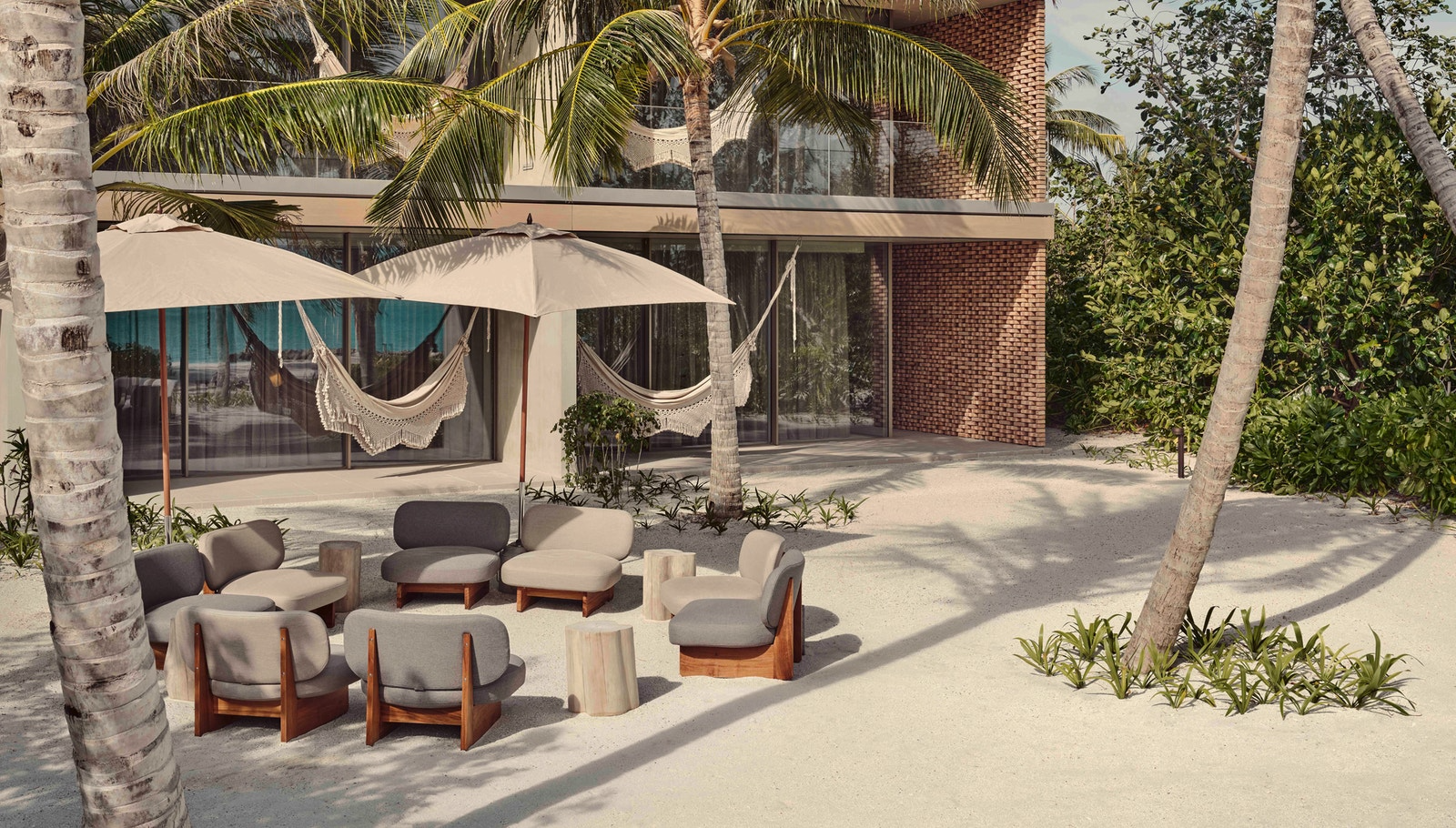 Patina Maldives, Fari Islands